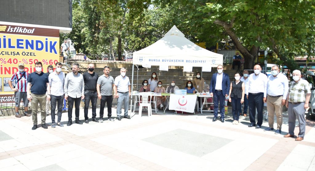 Cumhuriyet alanında aşı standı kuruldu
