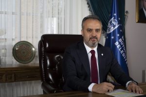 Başkan Aktaş’tan gözü yaşlı kadına yardım eli