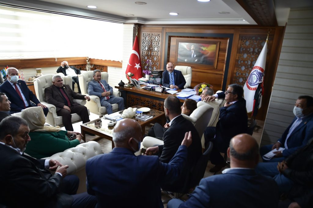 Muhtarlardan Başkan Aydın’a ziyaret