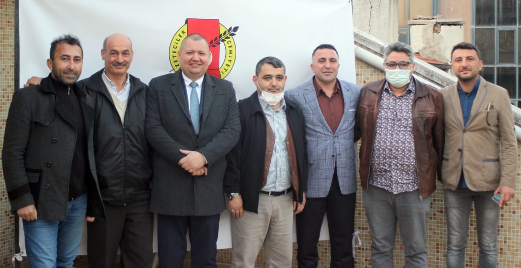 Yalova Gazeteciler Cemiyetin’de Ayhan Polat yeniden başkan