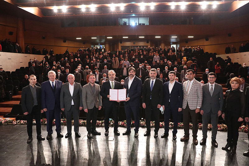 Denge sağlandı, memurun yüzü güldü