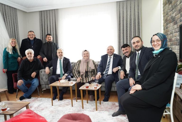 Alinur Aktaş’tan  Maden kardeşlere ziyaret