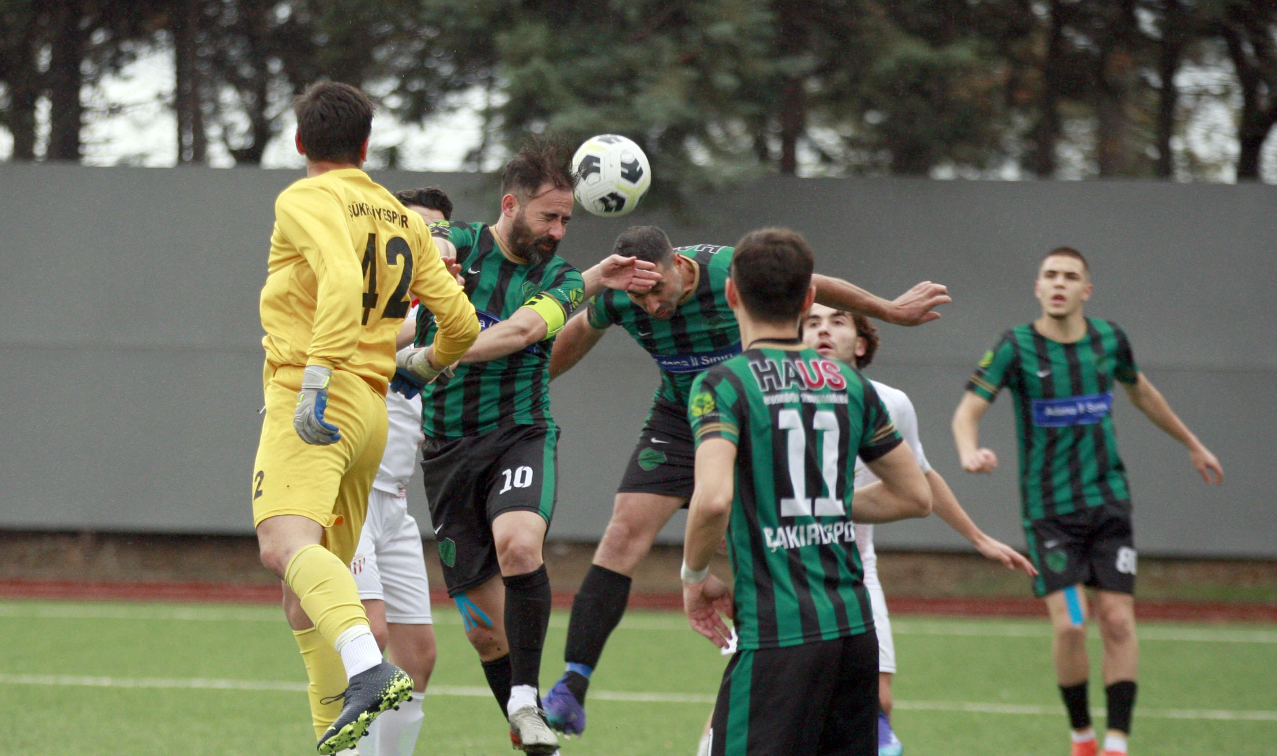 Çakırlıspor zirveye yürüyor