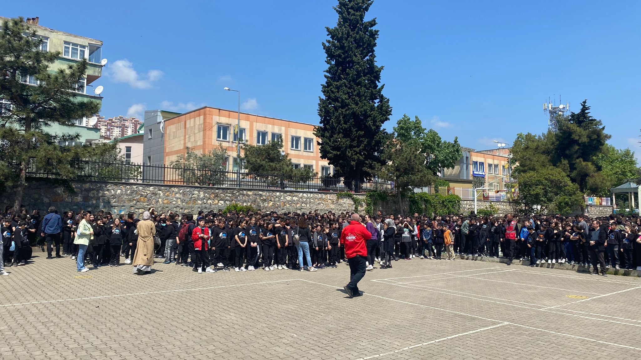 OBAK ekibi afet farkındalık eğitimlerini sürdürüyor