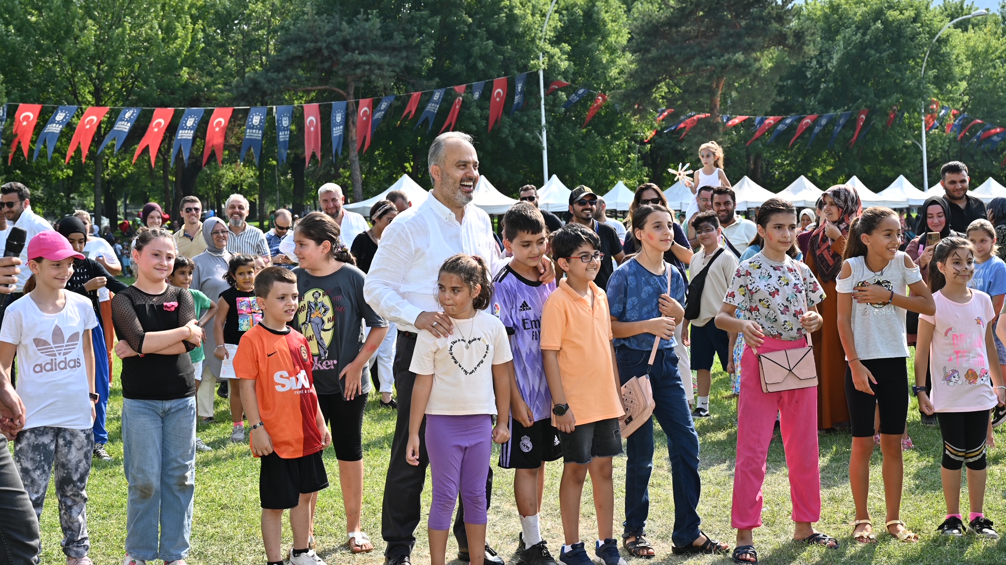 Eskimeyen oyunlar, Büyükşehir’le sokakta