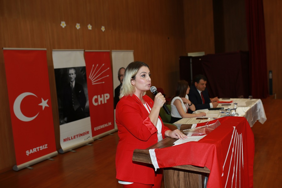 Berna Çakır CHP’nin yeni ilçe başkanı
