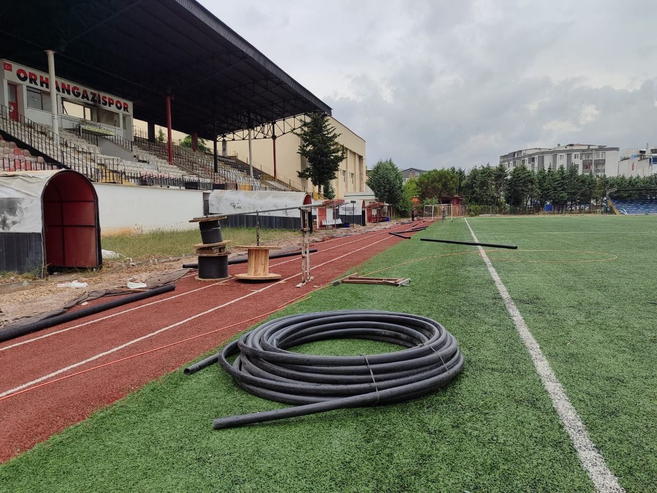 İlçe Stadyumu aydınlatılıyor