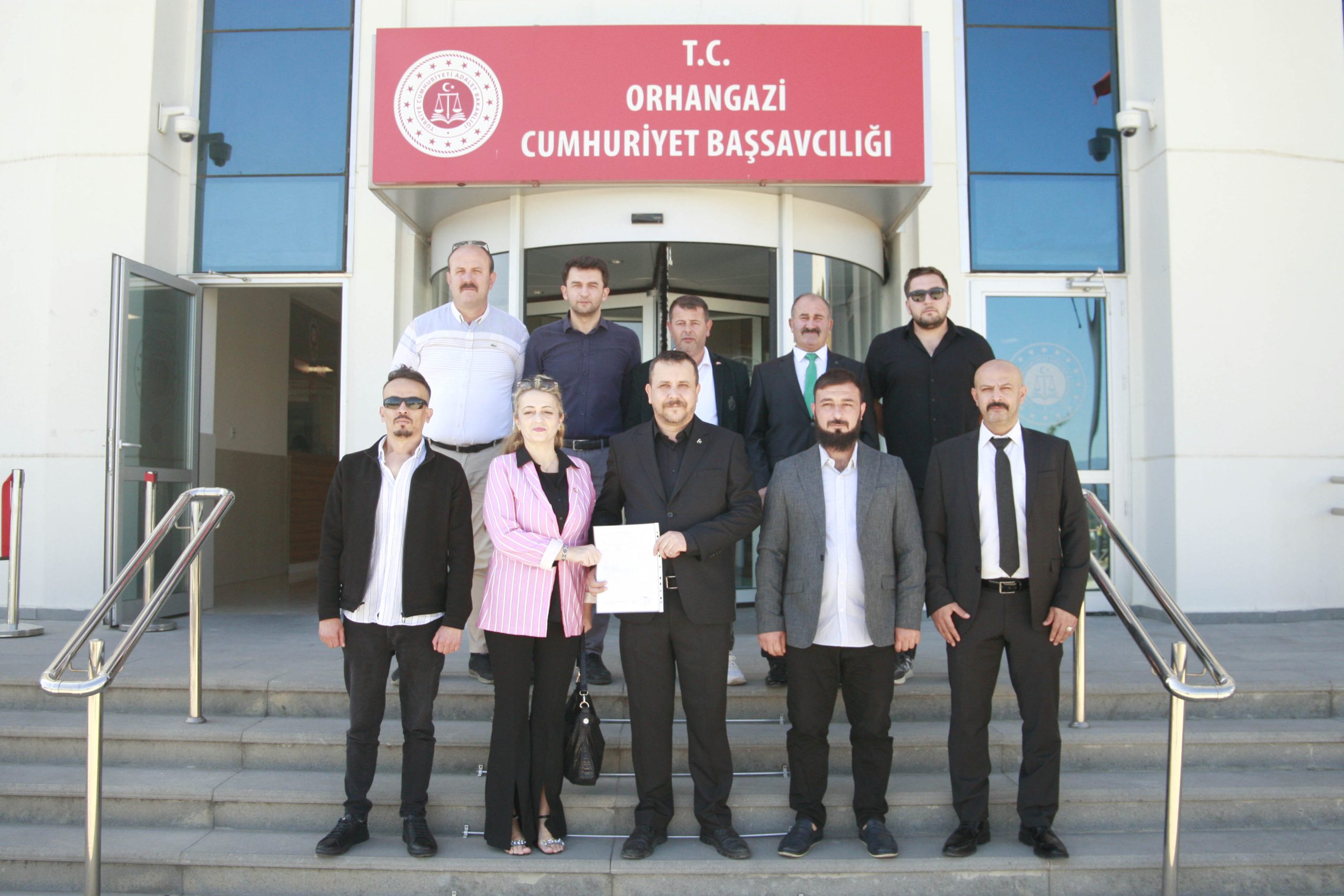 Bozoğlu mazbatasını aldı