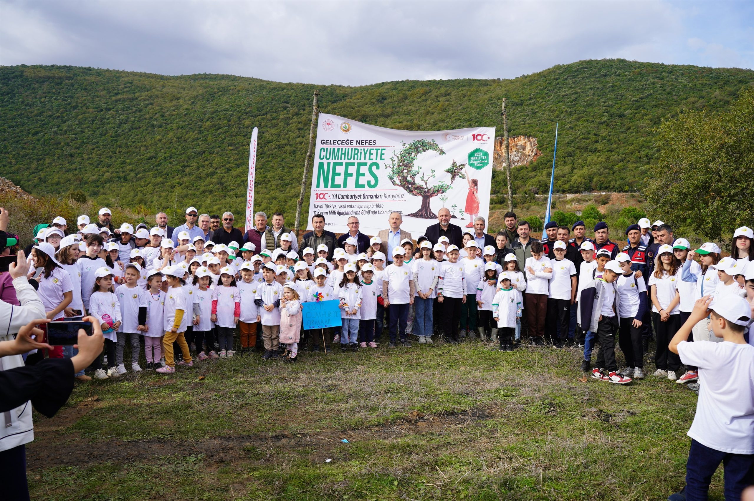 Cumhuriyet yüzüncü yılında 1923 fidan