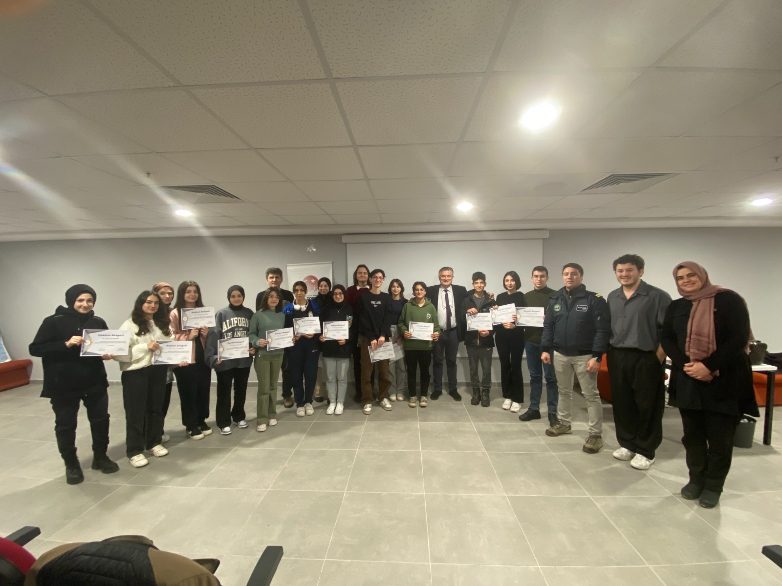 Havacılık tutkunu gençler hem eğlendi hem öğrendi