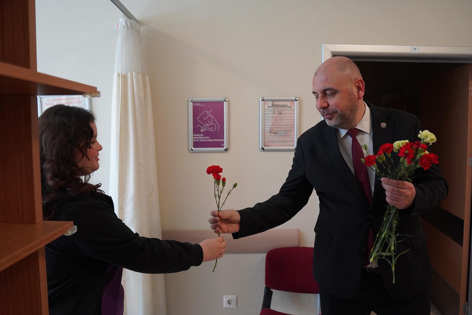 Başkan Aydın’dan, Tıp Bayramı’nda  hastane ziyareti