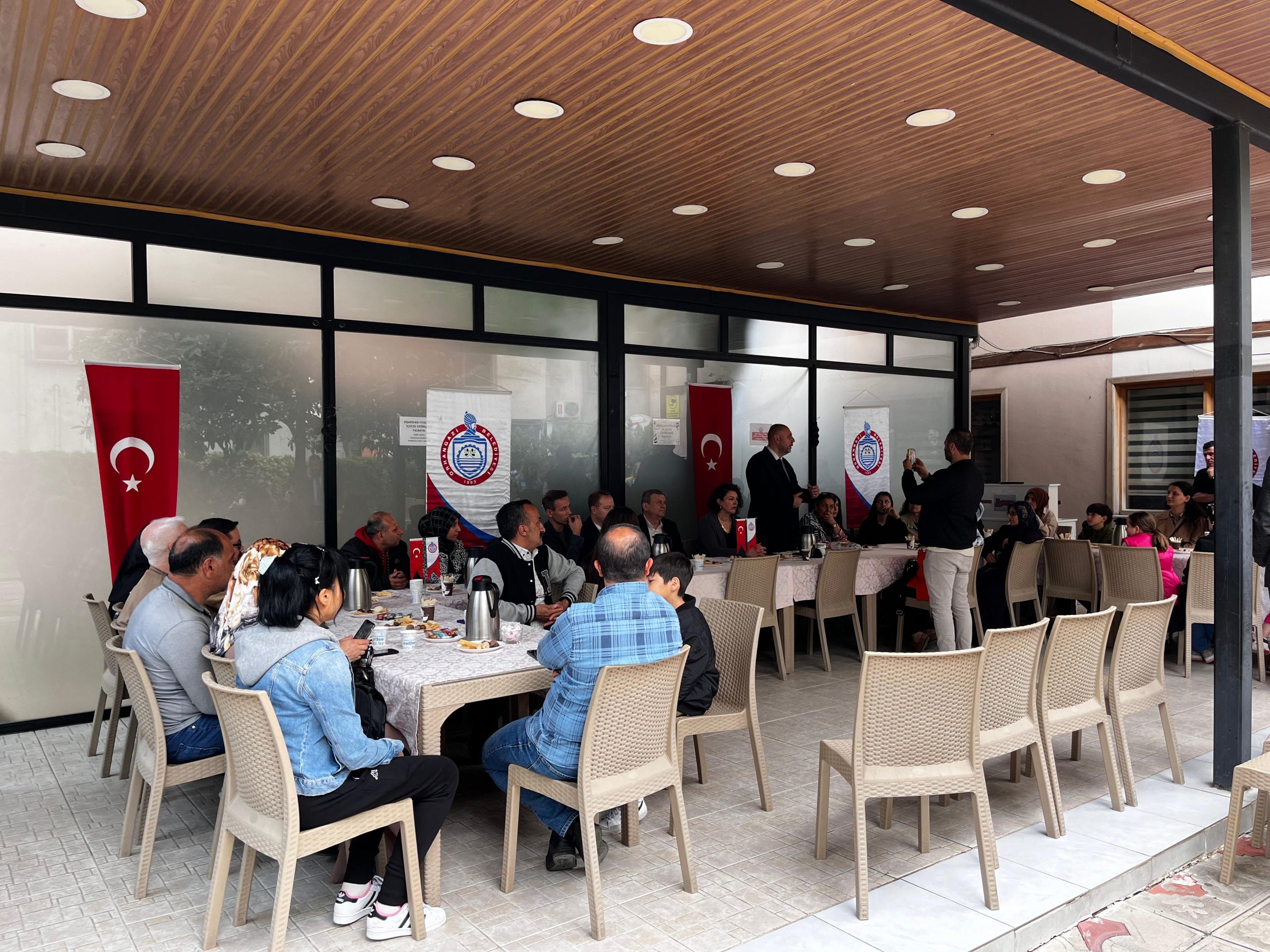 Başkan Aydın, Çölyak Hastaları ile bir araya geldi