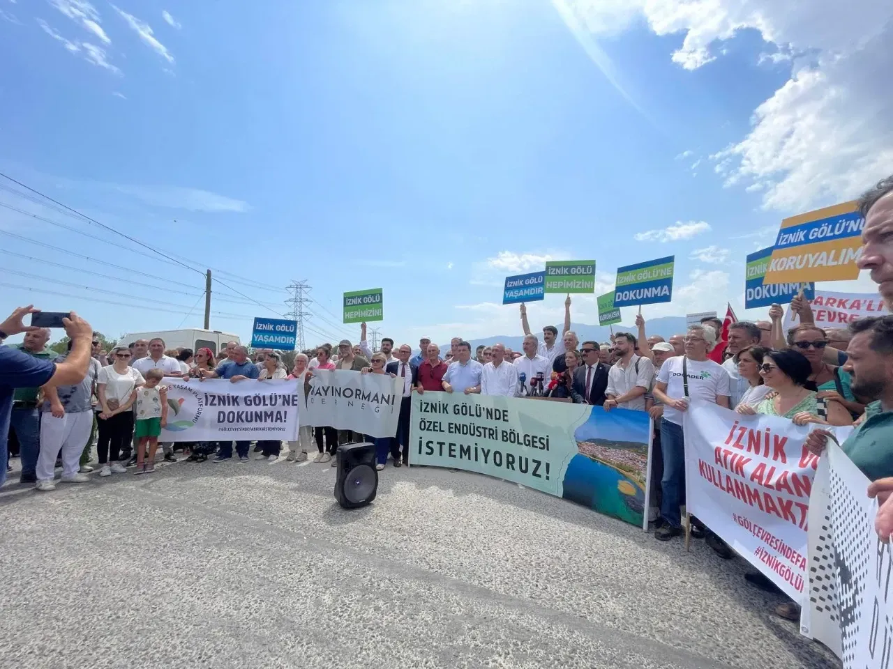 Kurulacak yeni fabrika için eylem yaptılar