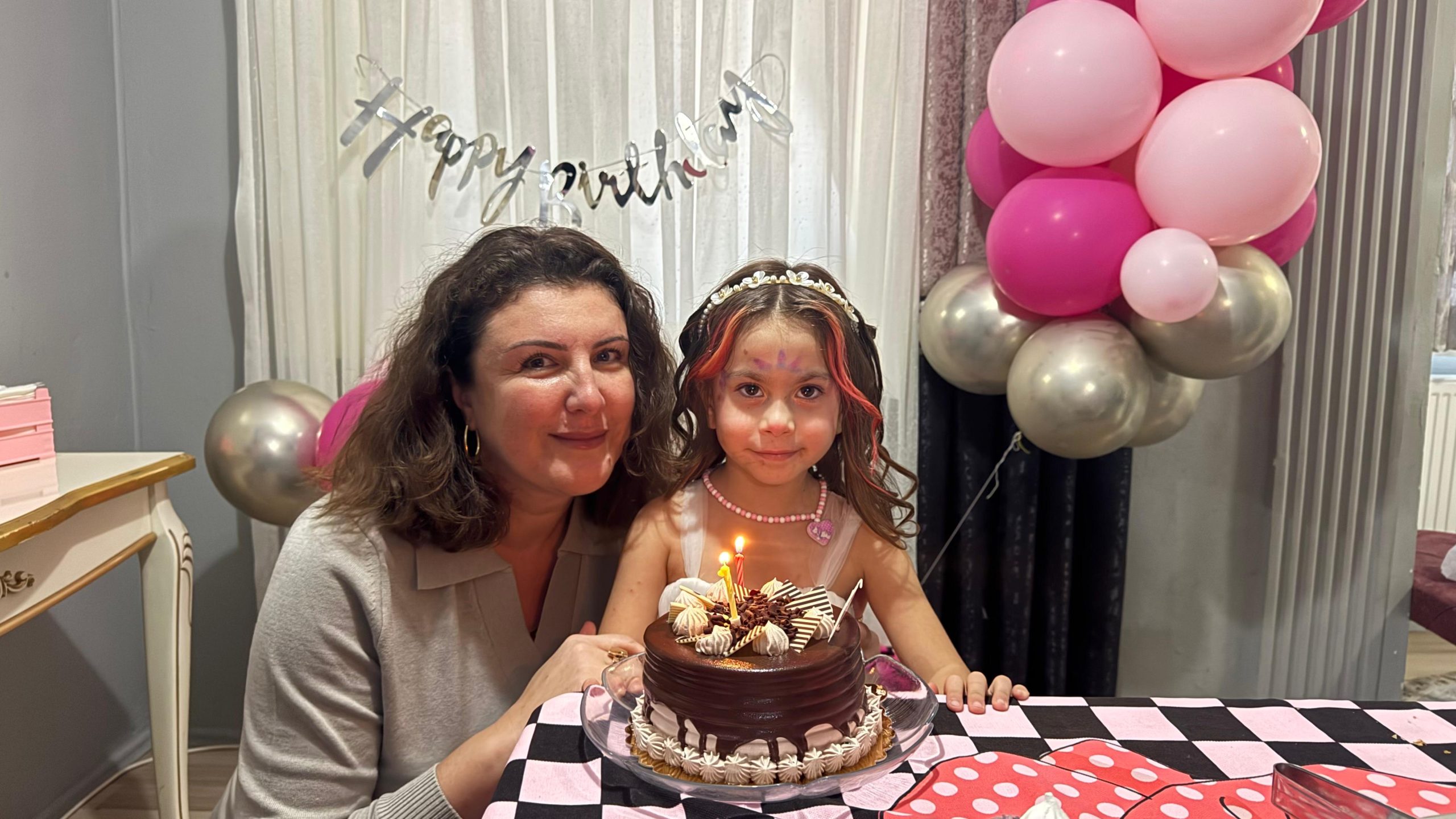 Hiranur’un Doğum Günü Sevinci