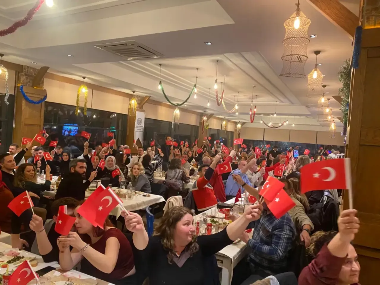 BAL-GÖÇ yeni yıl yemeğinde bir araya geldi