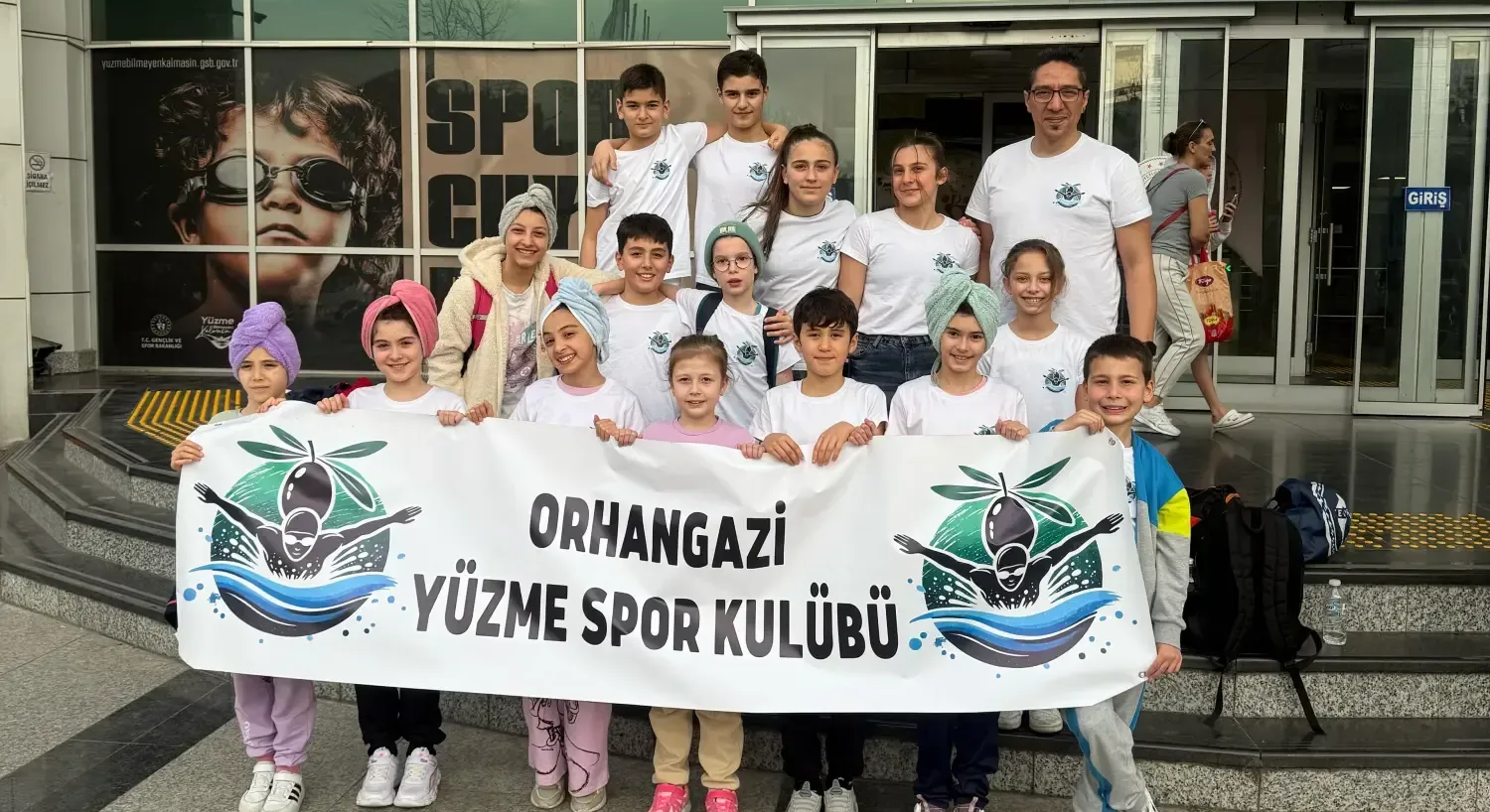 Orhangazili yüzücüler üst turda