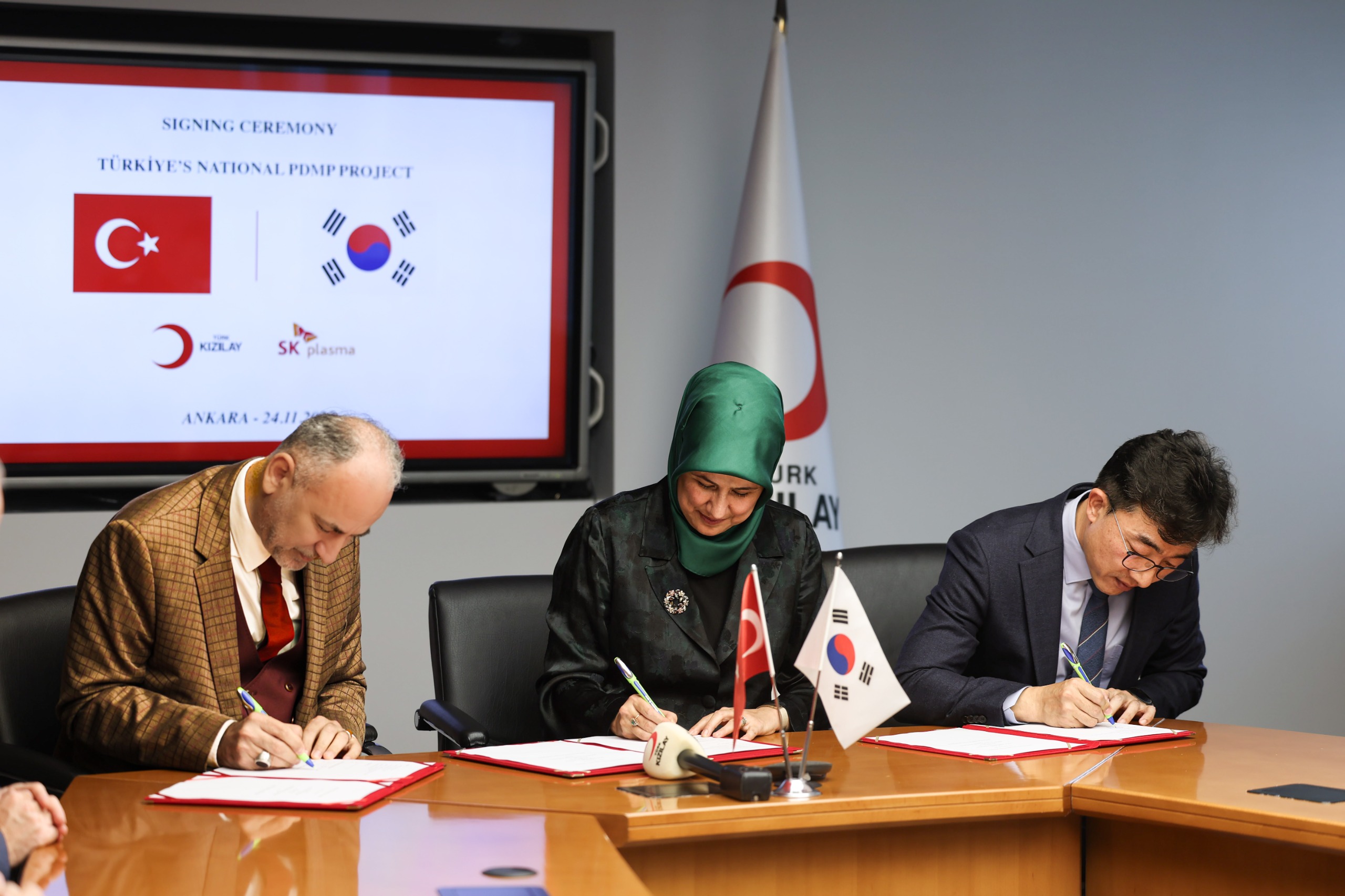 Kızılay’dan hayati ilaçlarda yerli ve milli üretim atağı