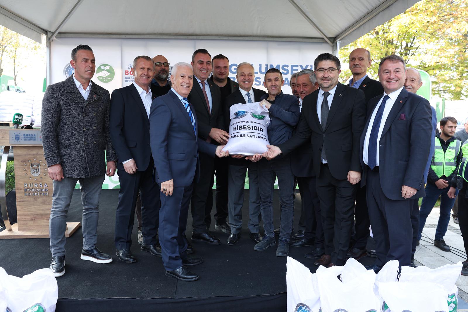 Büyükşehir’den çiftçiye yerli tohum desteği