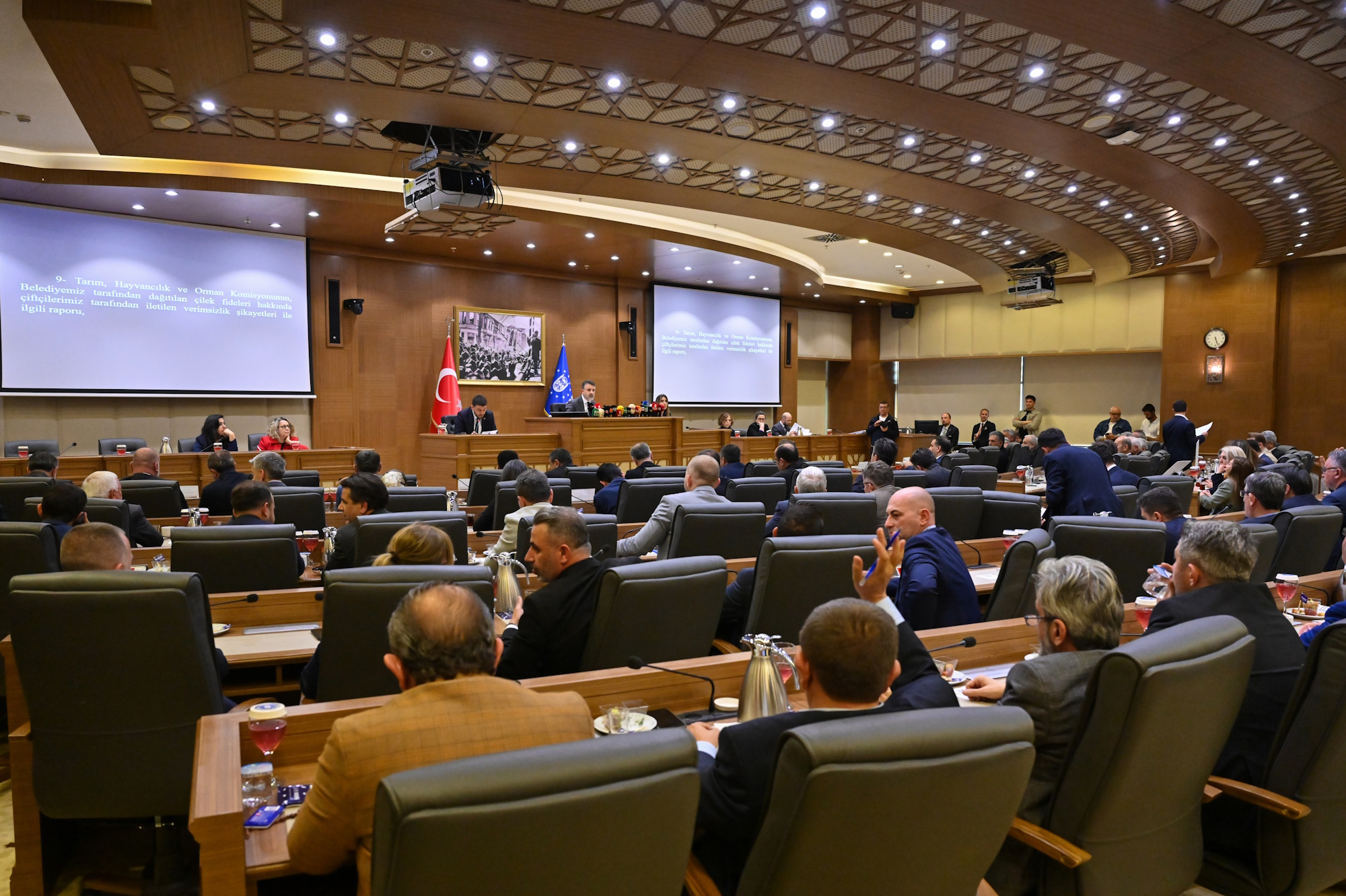 Büyükşehir Belediyesi 2025 yılı Faaliyet Raporu’na onay