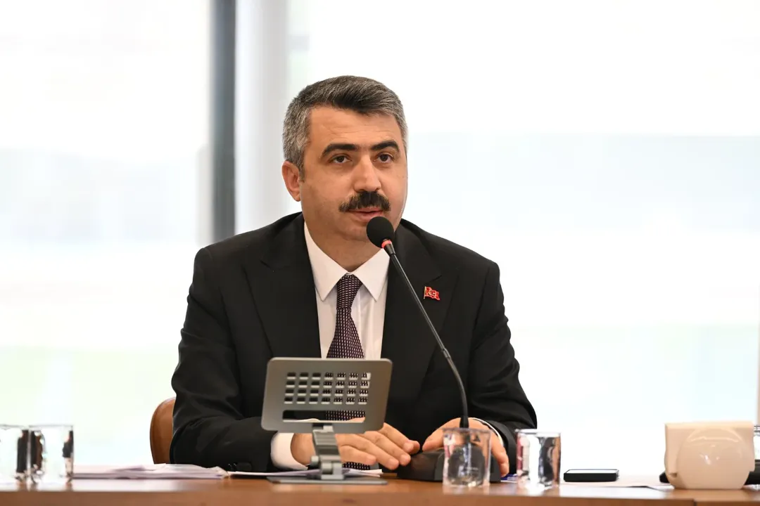 Oktay Yılmaz’dan sosyal medyada “drone üssü” çağrısı